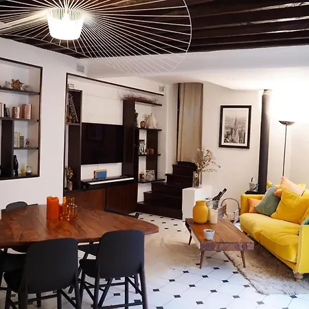 Beautiful 82M2 Apt Between Le Marais And Republic דירה