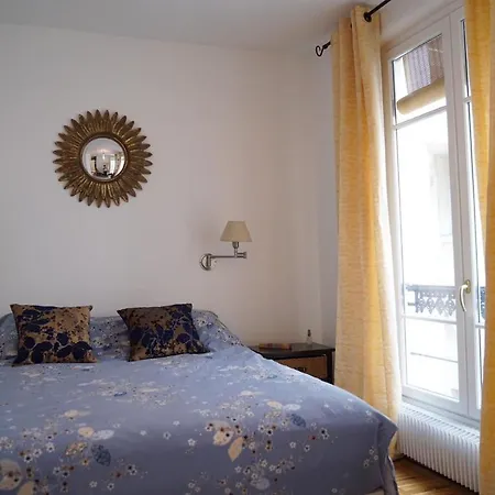 Beautiful 82M2 Apt Between Le Marais And Republic דירה פריז